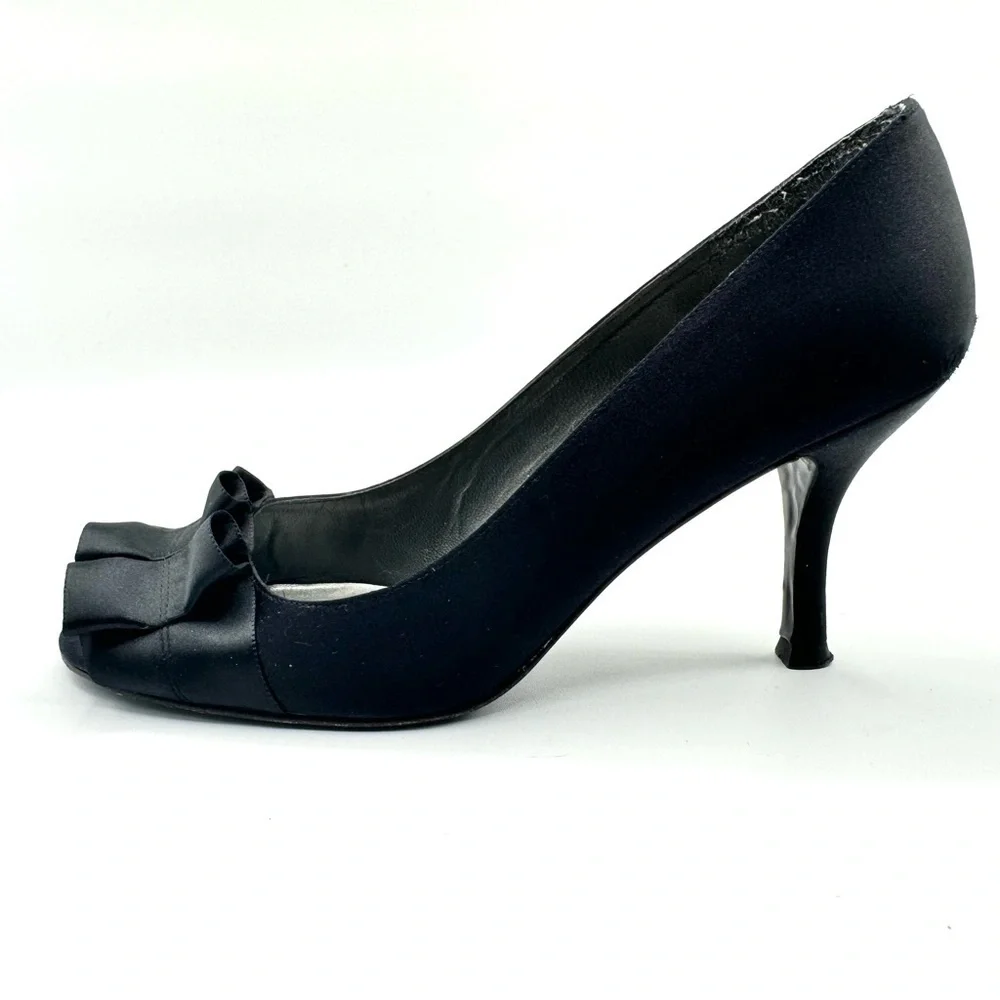 STUART WEITZMAN BLACK SATIN HEELS OPEN TOE HEELS RUFFLE DETAIL MADE IN SPAIN 9.5 - Picture 4 of 16